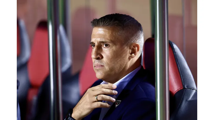 SP - SAO PAULO - 25/10/2025 - BRASILEIRO A 2025, SAO PAULO X BAHIA - Hernan Crespo tecnico do Sao Paulo durante partida contra o Bahia no estadio Morumbi pelo campeonato Brasileiro A 2025. Foto: Marcello Zambrana/AGIF