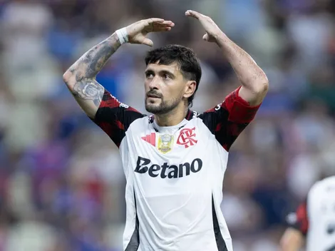 Arrascaeta lamenta derrota do Flamengo contra o Fortaleza