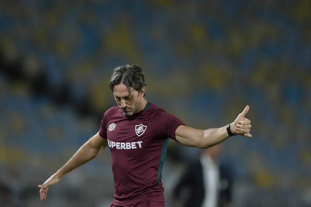 RJ – RIO DE JANEIRO – 25/10/2025 – BRASILEIRO A 2025, FLUMINENSE X INTERNACIONAL – Luis Zubeldia tecnico do Fluminense durante partida contra o Internacional no estadio Maracana pelo campeonato Brasileiro A 2025. Foto: Thiago Ribeiro/AGIF