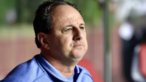 Rogério Ceni durante confronto contra o São Paulo no Campeonato Brasileiro de 2025.
