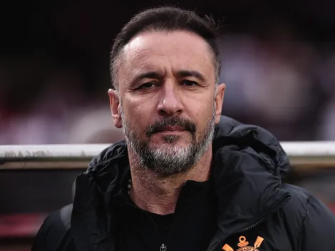 Ex-Corinthians e Flamengo, Vitor Pereira se envolve em confusão na Inglaterra