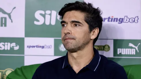 Abel Ferreira tecnico do Palmeiras durante partida contra o Cruzeiro no estadio Arena Allianz Parque pelo campeonato Brasileiro A 2025. Foto: Marcello Zambrana/AGIF