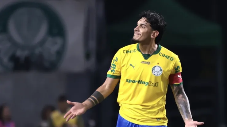 Gustavo Gómez jogador do Palmeiras durante partida contra o Cruzeiro no estádio Arena Allianz Parque pelo campeonato Brasileiro A 2025. Foto: Marcello Zambrana/AGIF