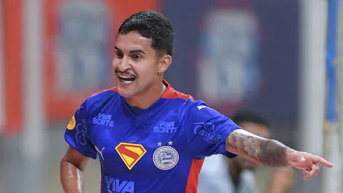 Nestor ainda pertence ao São Paulo.
