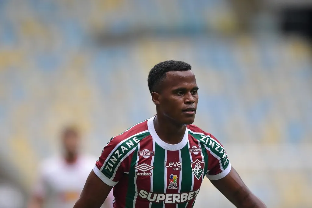 RJ – RIO DE JANEIRO – 06/04/2025 – BRASILEIRO A 2025, FLUMINENSE X BRAGANTINO – Arias jogador do Fluminense durante partida contra o Bragantino no estadio Maracana pelo campeonato Brasileiro A 2025. Foto: Thiago Ribeiro/AGIF
