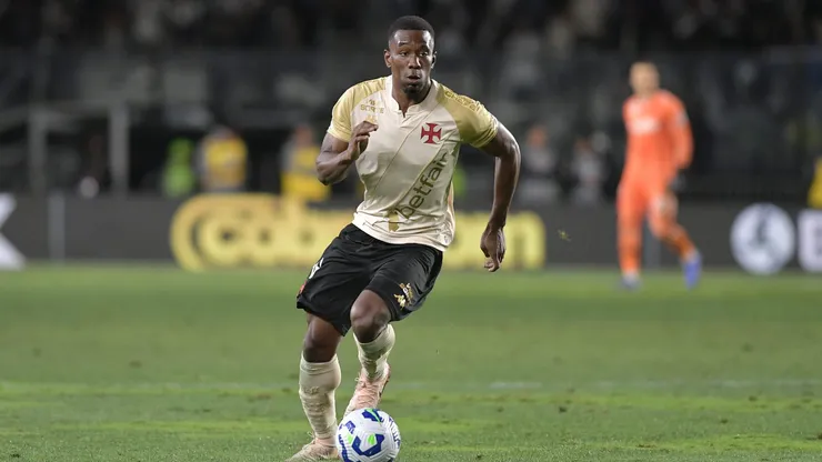 Carlos Cuesta é destaque na arrancada do Vasco no Brasileiro