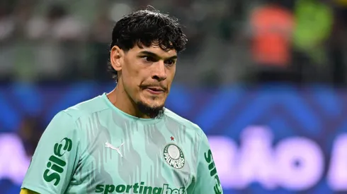 SP – SAO PAULO – 20/09/2025 – BRASILEIRO A 2025, PALMEIRAS X FORTALEZA – Gustavo Gomez jogador do Palmeiras durante aquecimento antes da partida contra o Fortaleza no estadio Arena Allianz Parque pelo campeonato Brasileiro A 2025. Foto: Jota Erre/AGIF