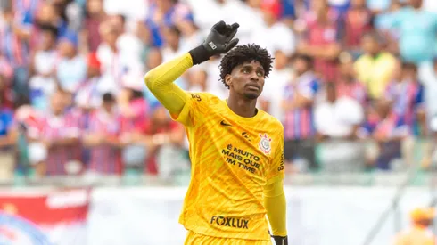 Hugo Souza jogador do Corinthians durante partida contra o Bahia no estadio Fonte Nova pelo campeonato Brasileiro A 2024.