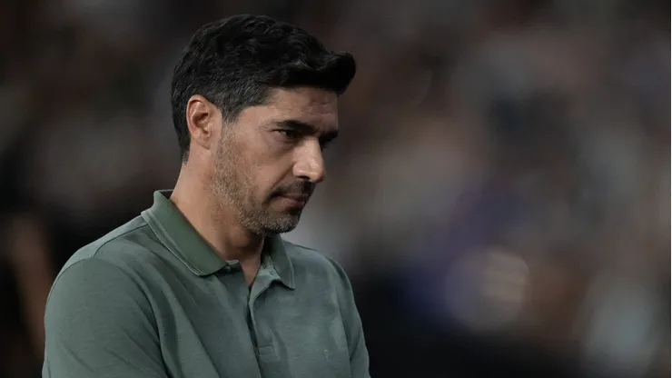 Brighton quer levar xodó de Abel no Palmeiras