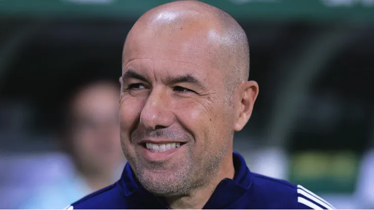 Leonardo Jardim tecnico do Cruzeiro durante partida contra o Palmeiras no estadio Arena Allianz Parque pelo campeonato Brasileiro A 2025. Foto: Ettore Chiereguini/AGIF