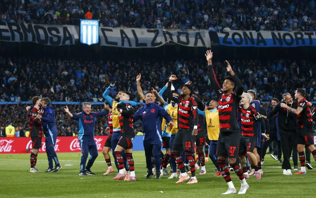 Flamengo comemora classificação para final da Libertadores. (Foto: Marcos Brindicci/Getty Images)