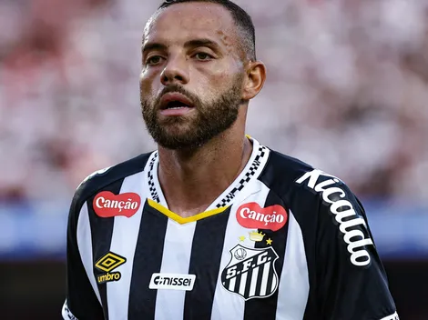 Vojvoda pode deixar Guilherme no banco em Santos x Fortaleza