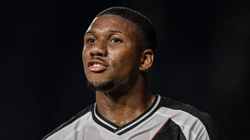 Leandrinho jogador do Vasco durante partida contra o Cuiaba no estadio Sao Januario pelo campeonato Brasileiro A 2024. Foto: Thiago Ribeiro/AGIF