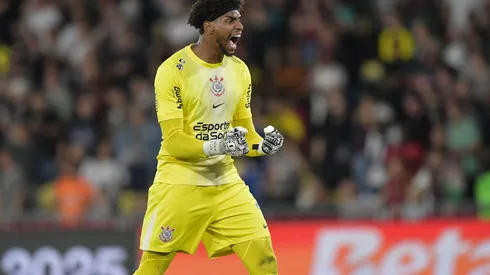 Hugo Souza, goleiro do Corinthians (3). Foto: Thiago Ribeiro/AGIF
