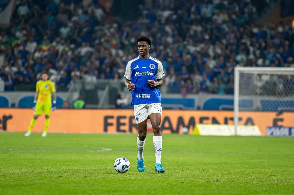 Jonathan Jesus jogador do Cruzeiro durante partida contra o CRB – Foto: Fernando Moreno/AGIF
