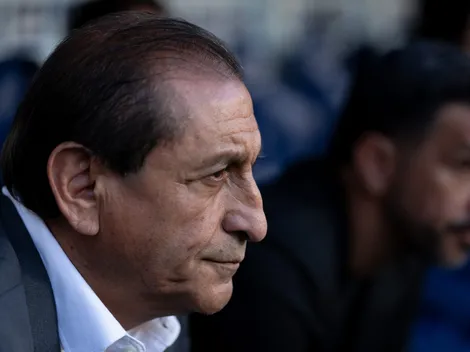 Ramón Díaz prepara "ajuste" na defesa do Internacional contra o Atlético-MG