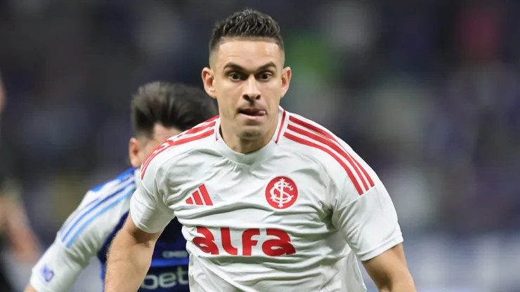 MG - BELO HORIZONTE - 23/08/2025 - BRASILEIRO A 2025, CRUZEIRO X INTERNACIONAL - Rafael Borre jogador do Internacional durante partida contra o Cruzeiro no estadio Mineirao pelo campeonato Brasileiro A 2025. Foto: Gilson Lobo/AGIF