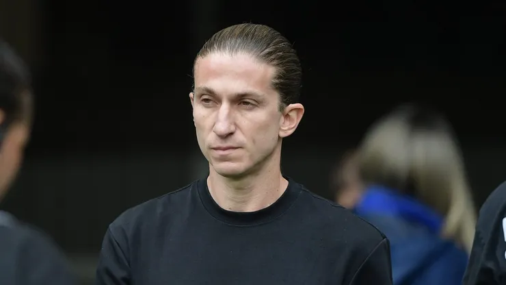 RJ - RIO DE JANEIRO - 19/10/2025 - BRASILEIRO A 2025, FLAMENGO X PALMEIRAS - Filipe Luis tecnico do Flamengo durante partida contra o Palmeiras no estadio Maracana pelo campeonato Brasileiro A 2025. Foto: Thiago Ribeiro/AGIF