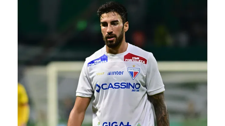 Lucero jogador do Fortaleza durante partida contra o Palmeiras no estadio Arena Allianz Parque pelo campeonato Brasileiro A 2025. Foto: Jota Erre/AGIF