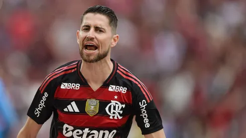 Jorginho jogador do Flamengo comemora seu gol durante partida contra o Palmeiras no estadio Maracana pelo campeonato Brasileiro A 2025. Foto: Thiago Ribeiro/AGIF
