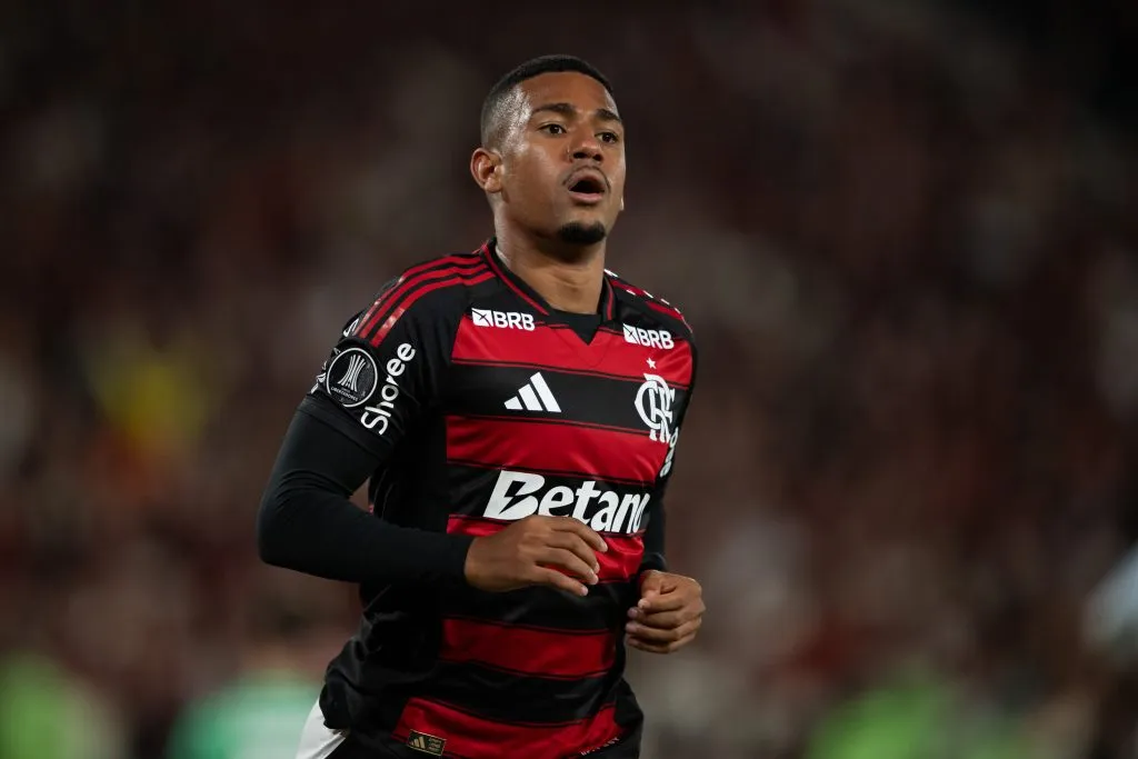 Samuel Lino comenta fase no Flamengo. Foto: Jorge Rodrigues/AGIF