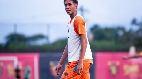 Riquelme, zagueiro do Sport, pode parar no Botafogo. Foto: Sport