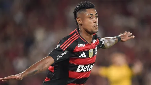 Bruno Henrique jogador do Flamengo comemora seu gol durante partida contra o Sport no estadio Maracana pelo campeonato Brasileiro A 2025. Foto: Thiago Ribeiro/AGIF