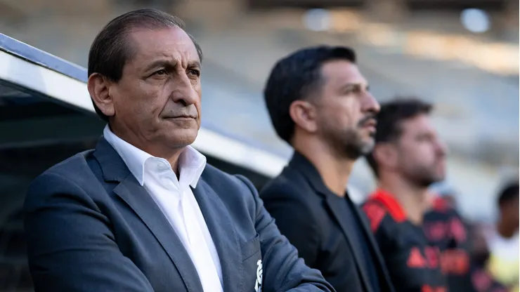 Ramon Diaz tecnico do Internacional durante partida contra o Fluminense no estadio Maracana pelo campeonato Brasileiro A 2025. Foto: Jorge Rodrigues/AGIF