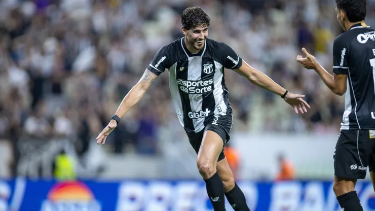Pedro Raul em Ceará x Fluminense pelo Brasileirão 2025. Foto: Baggio Rodrigues/AGIF