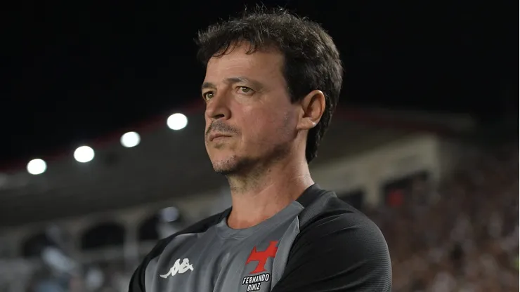 Fernando Diniz é criticado por torcedores do Vasco após derrota