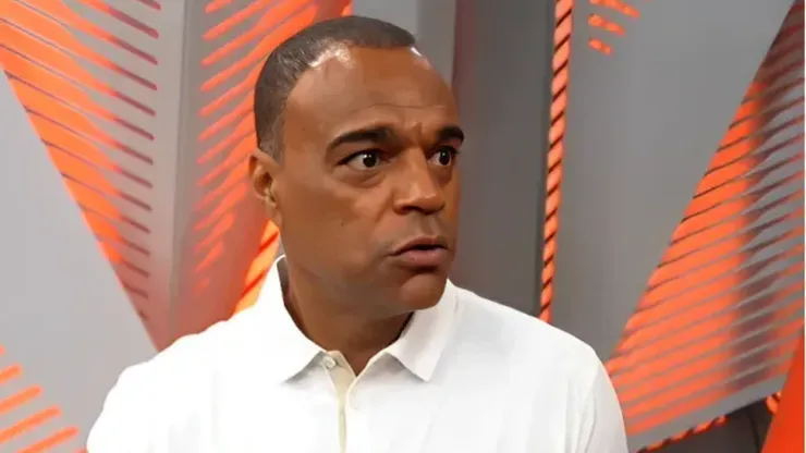 Denílson opinou sobre disputa entre Palmeiras e Flamengo no Brasileirão - Foto: Reprodução / TV Globo.
