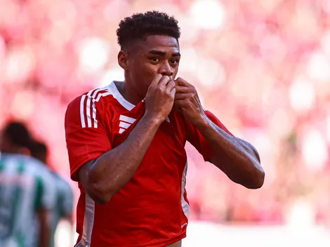 Dirigente do Internacional responde sobre situação de Victor Gabriel