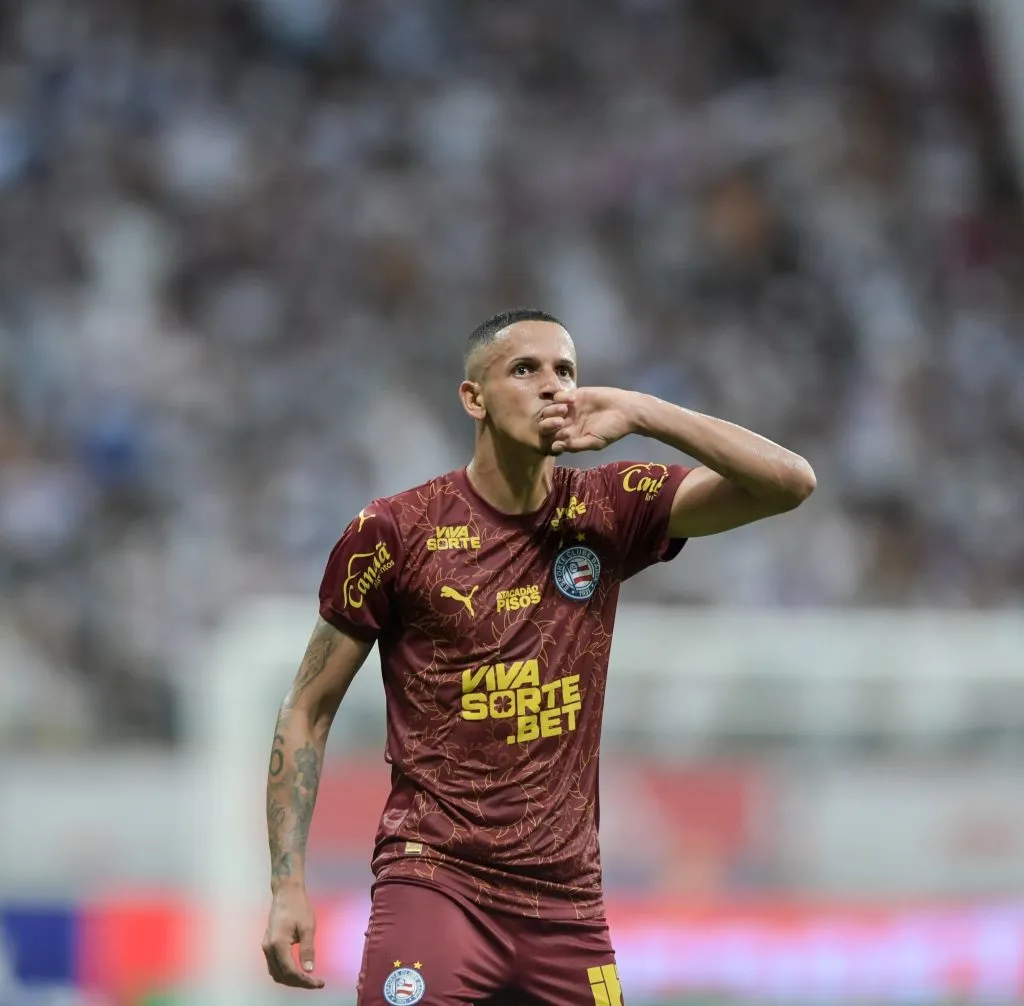 BA – SALVADOR – 03/11/2025 – ARQUIVO, LUCIANO JUBA JOGADOR BAHIA – Luciano Juba jogador do Bahia durante partida  no estadio Arena Fonte Nova pelo campeonato Brasileiro A 2025. Foto: Jhony Pinho/AGIF
