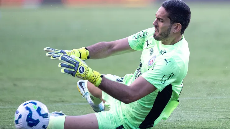 Ronaldo goleiro do Bahia durante partida contra o Sport no estadio Ilha do Retiro pelo campeonato Brasileiro A 2025. Foto: Rafael Vieira/AGIF