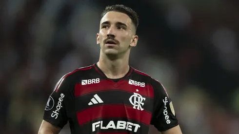Leo Ortiz jogador do Flamengo durante partida contra o LDU no estadio Maracana pelo campeonato Copa Libertadores 2025. Foto: Jorge Rodrigues/AGIF