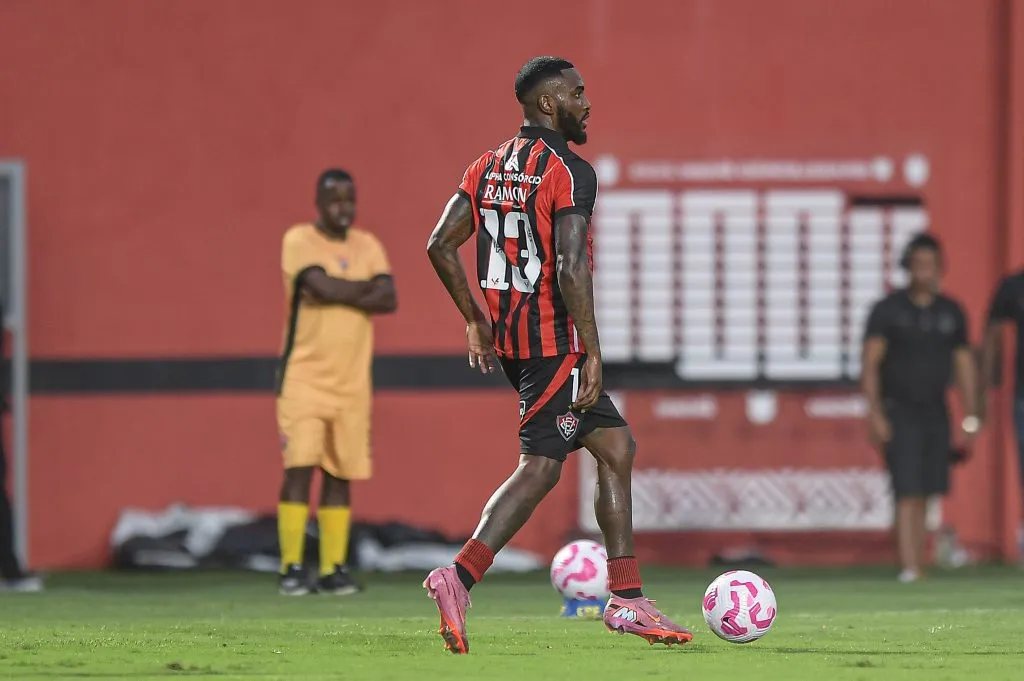 Ramon jogador do Vitoria durante partida contra o Corinthians – Foto: Jhony Pinho/AGIF