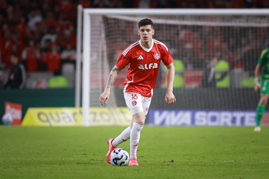 Ronaldo jogador do Internacional durante partida contra o Fluminense – Foto: Maxi Franzoi/AGIF