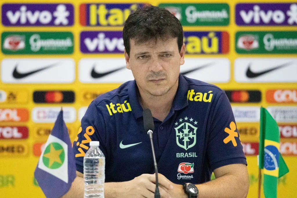 Oswaldo de Oliveira ‘pediu’ Fernando Diniz na Seleção Brasileira após Ancelotti. Foto: Gil Gomes/AGIF