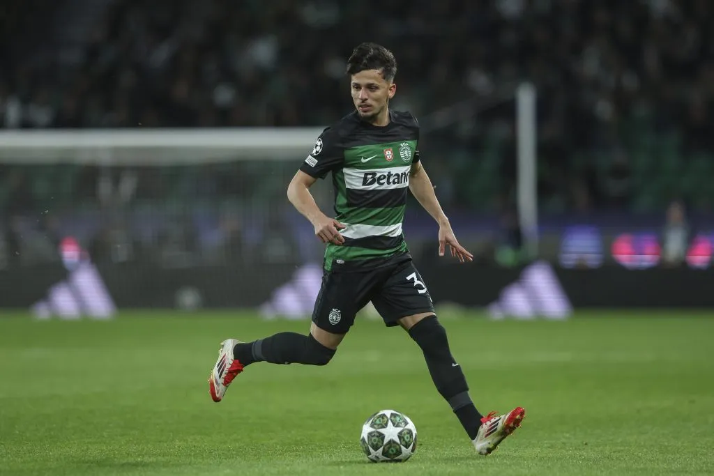 LISBON, PORTUGAL – FEBRUARY 12: Biel Teixeira of Sporting CP makes is debut in Sporting CP team during the UEFA Champions League 2024/25 League Knockout Play-off First Leg match between Sporting Clube de Portugal and Borussia Dortmund at  on February 12, 2025 in Lisbon, Portugal. (Photo by Carlos Rodrigues/Getty Images)