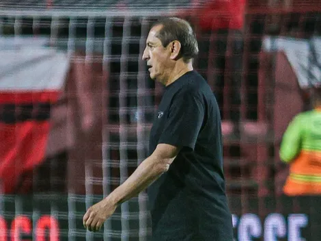 Torcedores do Internacional pedem demissão de Ramón Díaz após nova derrota