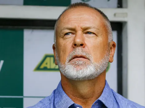 Mano Menezes reclama da arbitragem após derrota do Grêmio