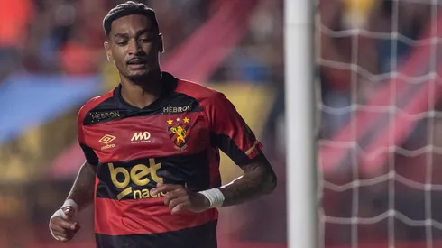 Derik Lacerda, ex-atacante do Sport. Foto: Rafael Vieira/AGIF