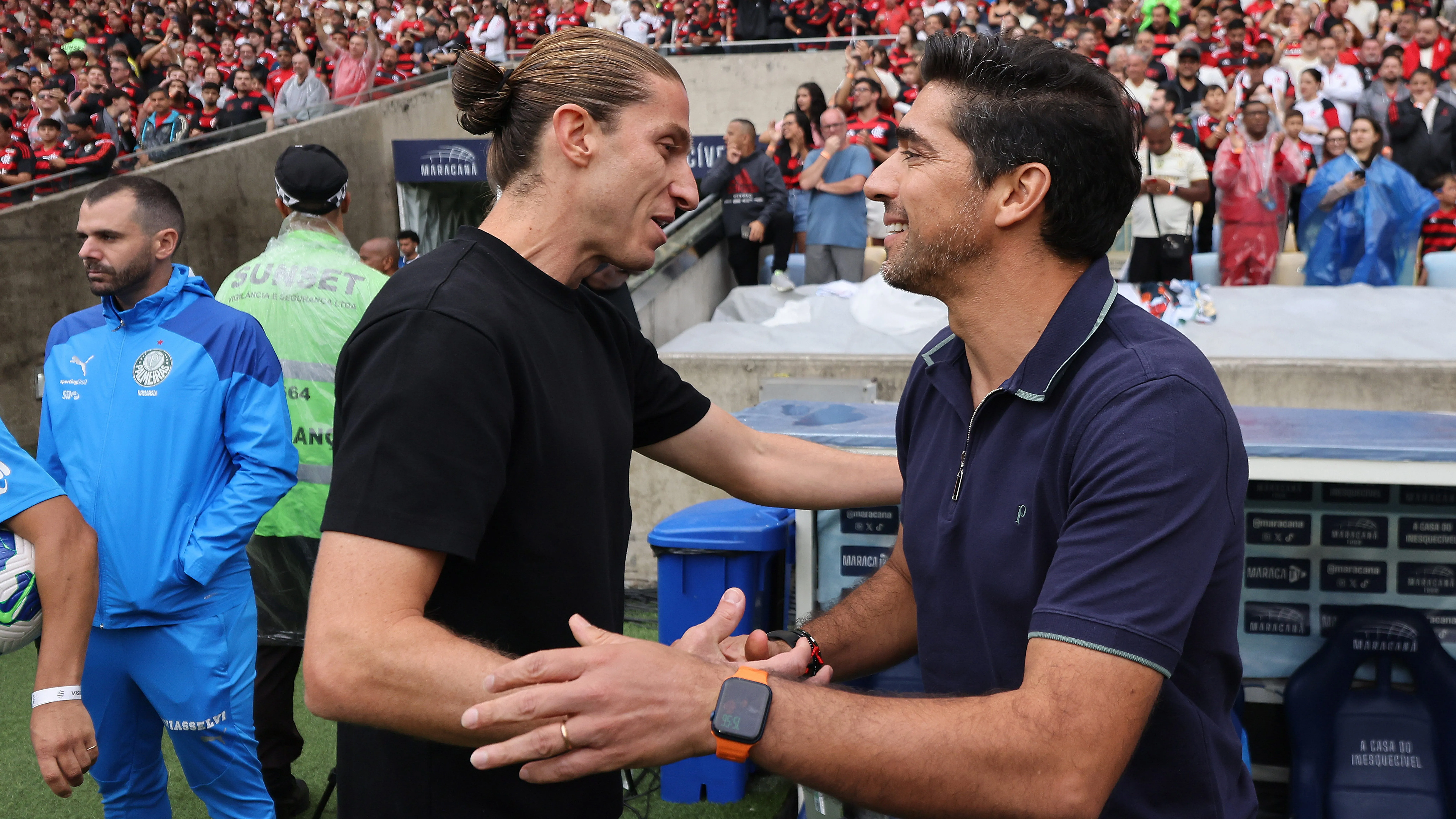Filipe Luís e Abel Ferreira no Maracanã durante Flamengo x Palmeiras. (Photo by Wagner Meier/Getty Images)