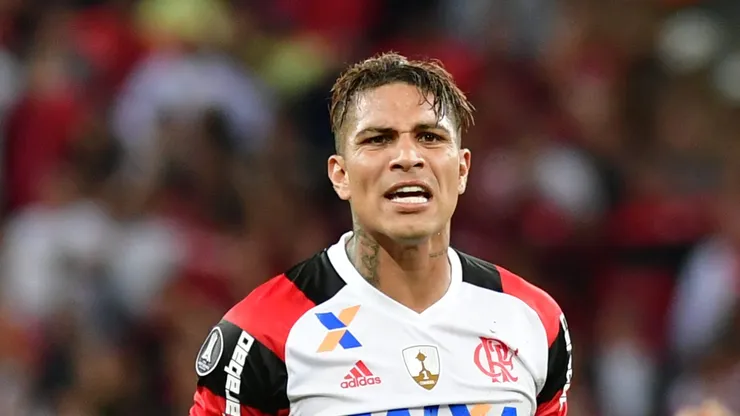 PR - Curitiba - 26/04/2017 - Libertadores 2017, Atletico-PR x Flamengo - Paolo Guerrero jogador do Flamengo durante partida contra o Flamengo, valida pela Libertadores 2017 no estadio Arena da Baixada. Foto: Jason Silva/AGIF