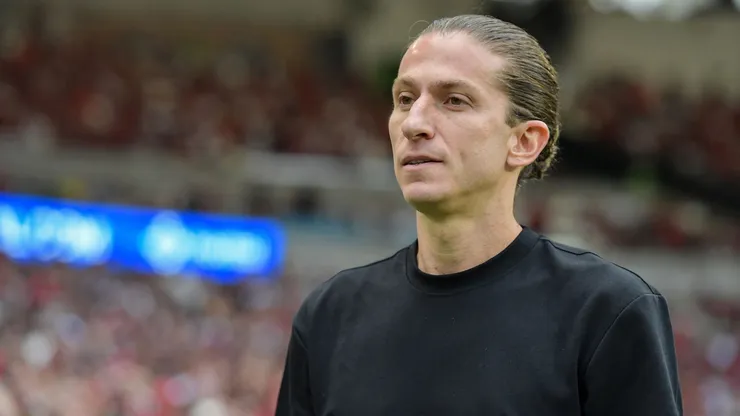 Filipe Luís, treinador do Flamengo. Foto: Thiago Ribeiro/AGIF
