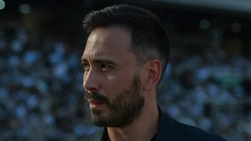 Davide Ancelotti tecnico do Botafogo durante partida contra o Santos no estadio Engenhao pelo campeonato Brasileiro A 2025. Foto: Thiago Ribeiro/AGIF