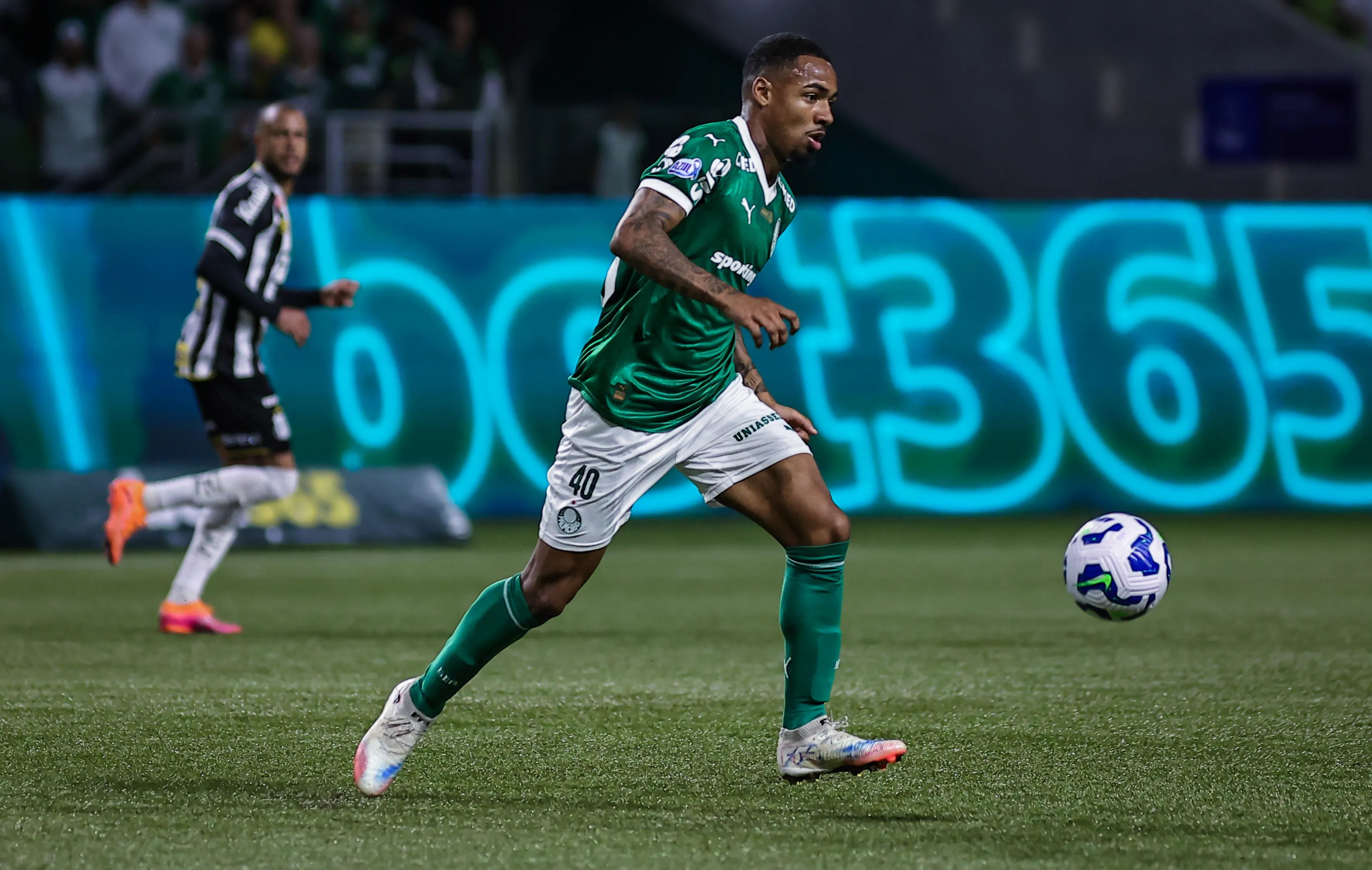 Allan em ação pelo Palmeiras contra o Santos. Foto: Fabio Giannelli/AGIF