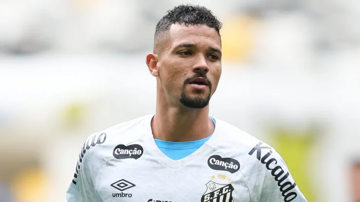 Zé Ivaldo se aproxima de ser comprado pelo Santos