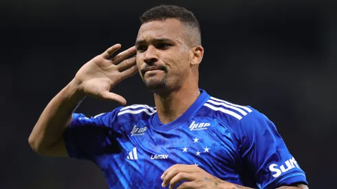 Zé Ivaldo durante confronto contra o Vasco no Brasileirão 2024. Foto: Gilson Lobo/AGIF