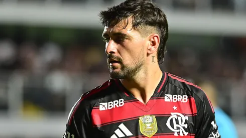 Arrascaeta assinou renovação com o Flamengo. Foto: Jota Erre/AGIF